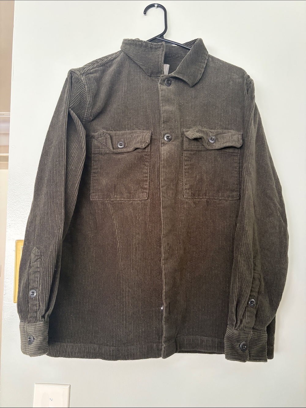 GAP Men's Corduroy Shirt Jacket in Olive Green
